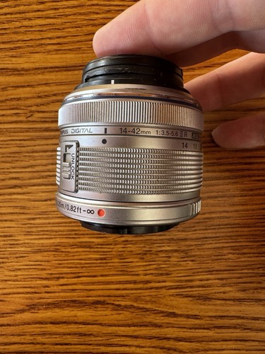 Olympus zuiko 42mm 5 6 - 14/42mm, f3,5-5,6